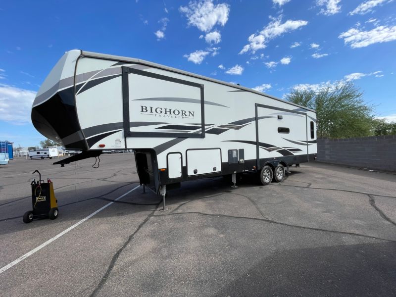 GlowStep REVOLUTION for BigHorn RV trailers